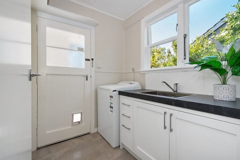 Photo of property in 239 Knowles Street, Mairehau, Christchurch, 8052