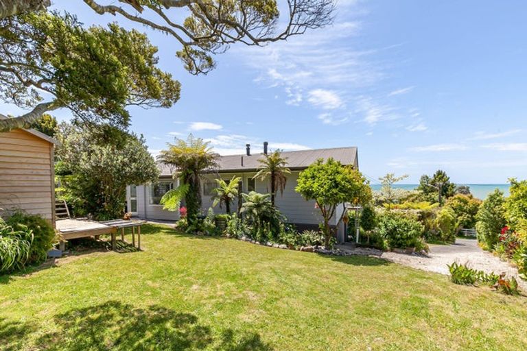 Photo of property in 15 Bay View Terrace, Patons Rock, Takaka, 7182
