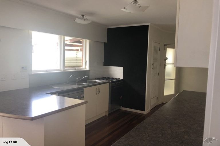 Photo of property in 19 Samuel Place, Queenwood, Hamilton, 3210