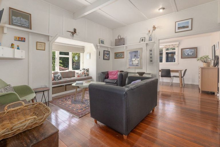 Photo of property in 11 Whanake Street, Titahi Bay, Porirua, 5022