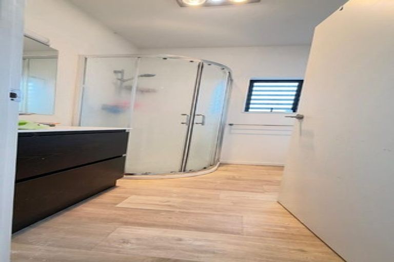 Photo of property in 11e Barrie Avenue, Papatoetoe, Auckland, 2025
