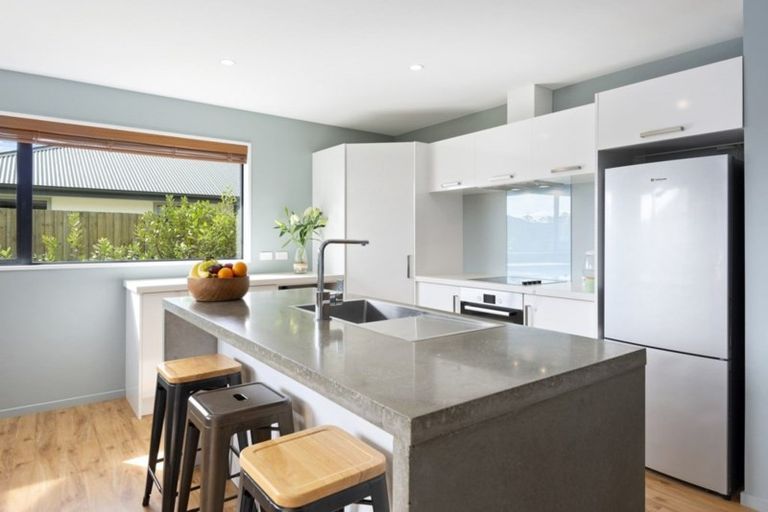 Photo of property in 16 Shale Court, Rolleston, 7614