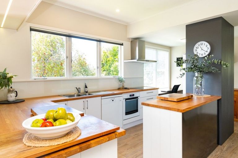 Photo of property in 45 Simla Avenue, Havelock North, 4130