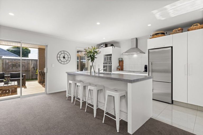 Photo of property in 51 Norfolk Drive, Cambridge, 3434