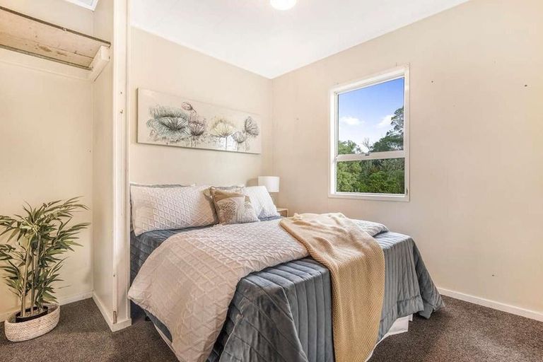 Photo of property in 91 West Harbour Drive, West Harbour, Auckland, 0618