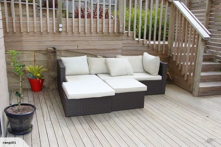 Photo of property in 30a Schnapper Rock Road, Schnapper Rock, Auckland, 0632