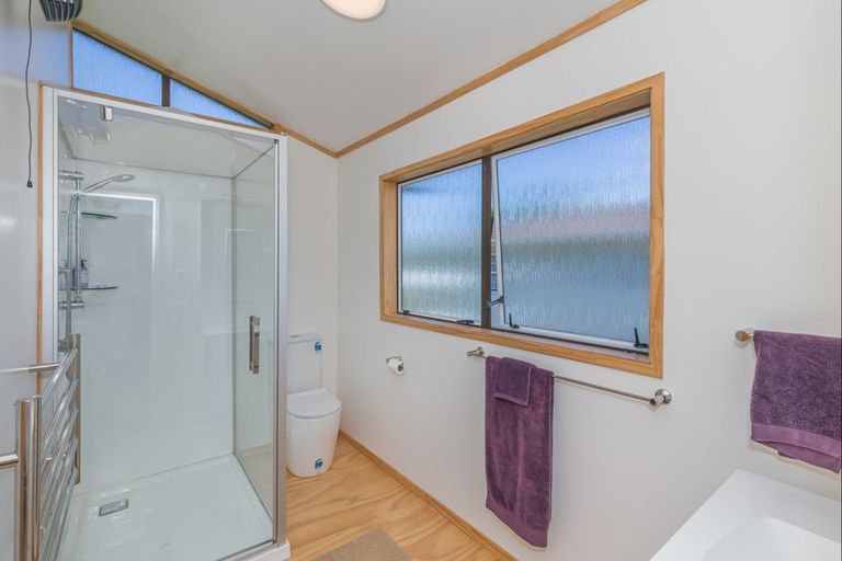 Photo of property in 66 Highbury Drive, Levin, 5510