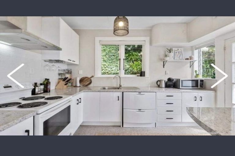 Photo of property in 14 Queens Drive, Kilbirnie, Wellington, 6022