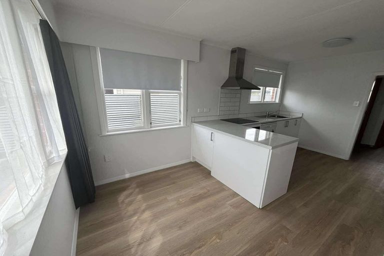 Photo of property in 30 Pembroke Street, Highbury, Palmerston North, 4412