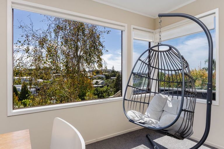 Photo of property in 12 Braemar Road, Rothesay Bay, Auckland, 0630
