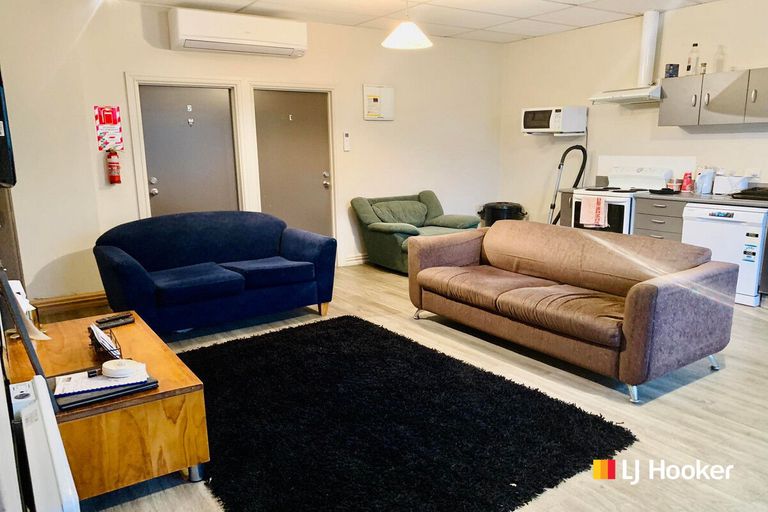 Photo of property in 5 Anzac Avenue, Dunedin Central, Dunedin, 9016