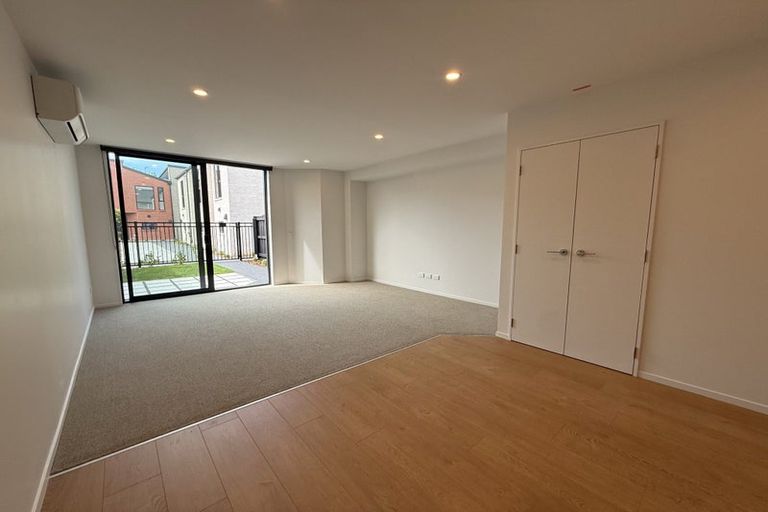 Photo of property in 4/86 Holly Road, St Albans, Christchurch, 8014