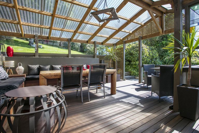 Photo of property in 24 Larkins Street, Helensburgh, Dunedin, 9010