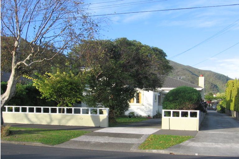 Photo of property in 10 Norton Park Avenue, Fairfield, Lower Hutt, 5011