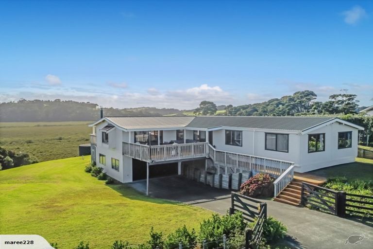 Photo of property in 250 Ridge Road, Mahurangi East, Warkworth, 0982