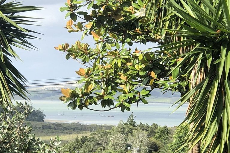 Photo of property in 102 Onerahi Road, Onerahi, Whangarei, 0110