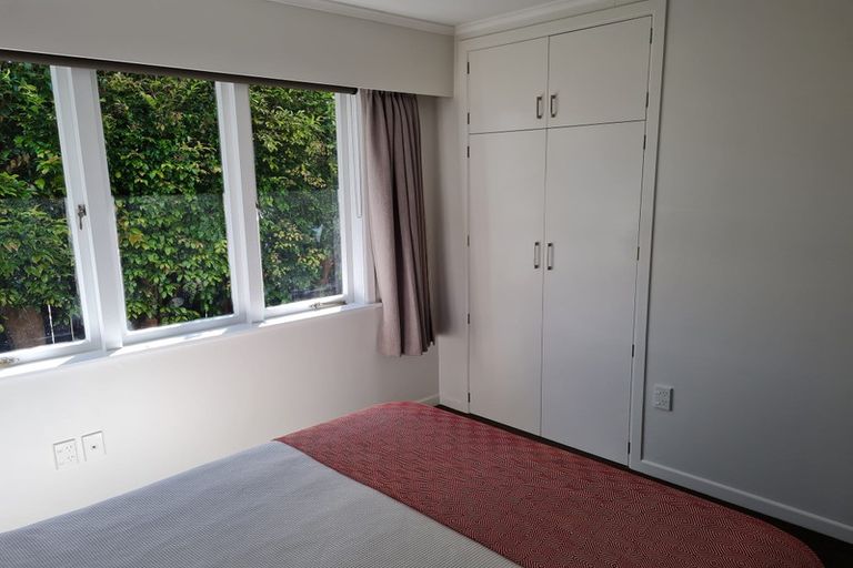 Photo of property in 286a Rangatira Road, Beach Haven, Auckland, 0626