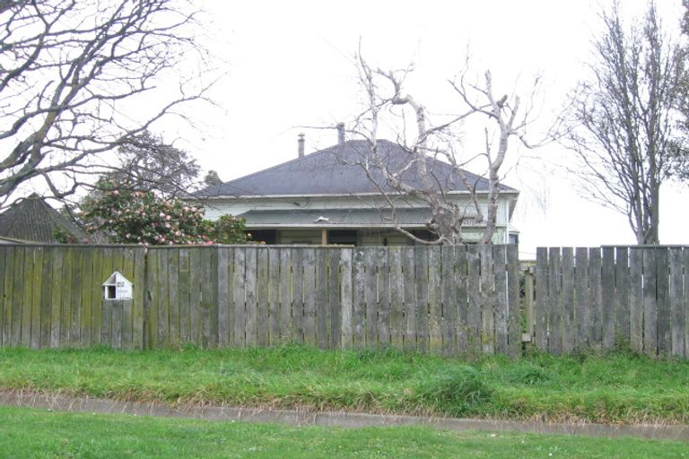 Photo of property in 45 Eyre Street, Feilding, 4702