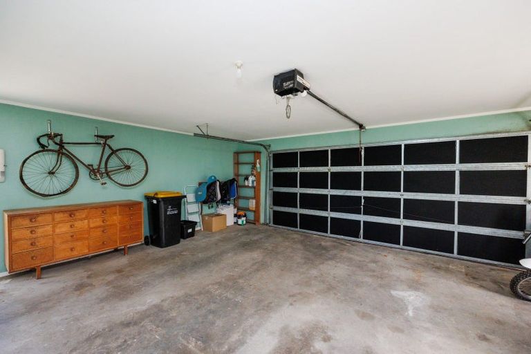 Photo of property in 10 Sandstrom Grove, Feilding, 4702