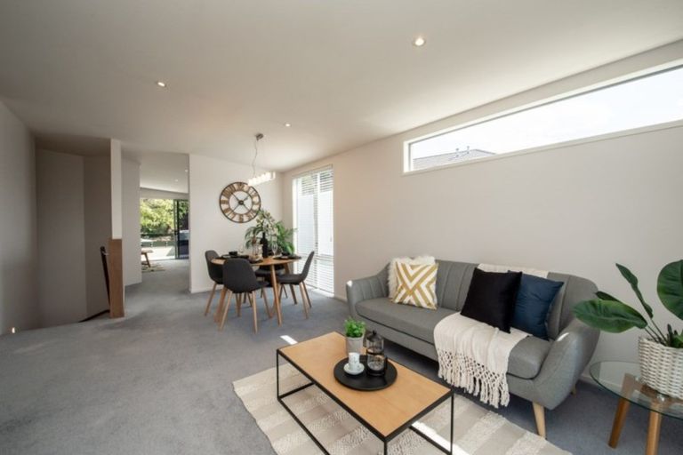 Photo of property in 21c Ruakiwi Road, Hamilton Lake, Hamilton, 3204