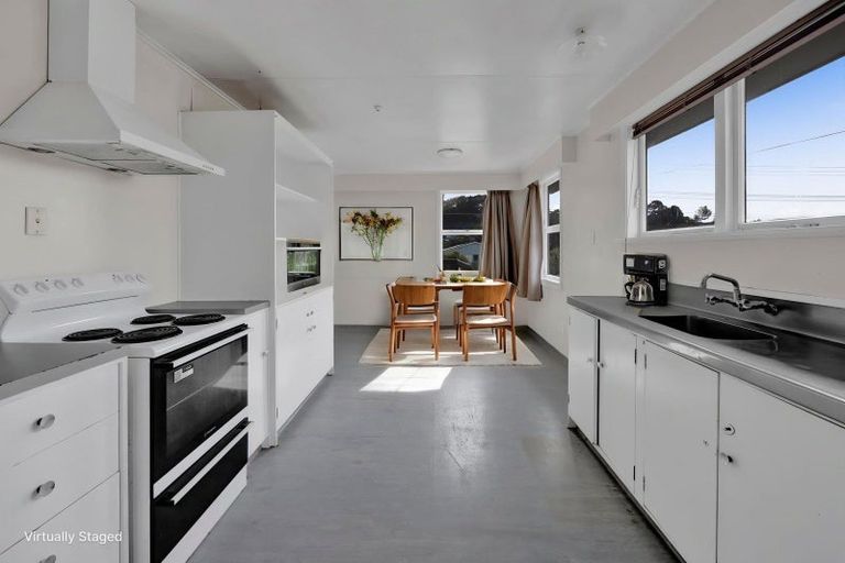 Photo of property in 19 Oranga Street, Marfell, New Plymouth, 4310