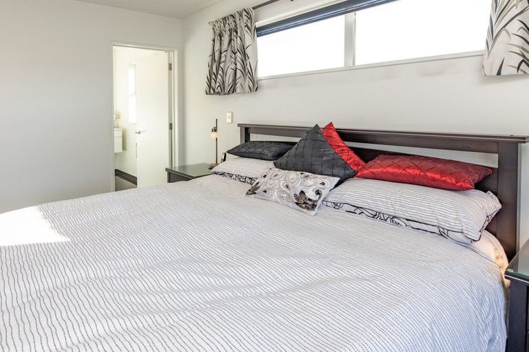 Photo of property in 7 Harston Place, Wigram, Christchurch, 8042