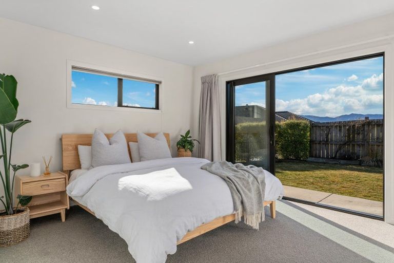 Photo of property in 29 Marbleleaf Lane, Albert Town, Wanaka, 9305