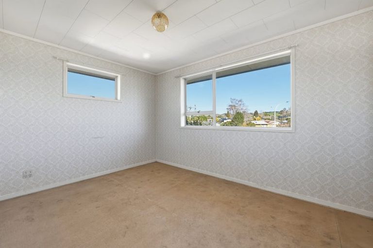 Photo of property in 1 Hinau Street, Pukehangi, Rotorua, 3015