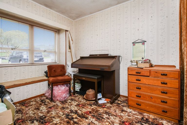 Photo of property in 40 Mason Street, New Lynn, Auckland, 0600