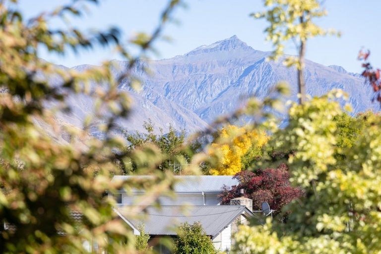 Photo of property in 137 Plantation Road, Wanaka, 9305