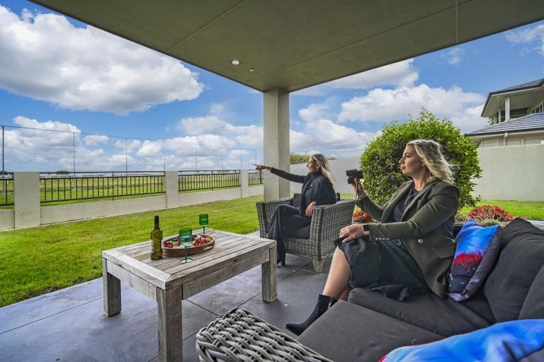 Photo of property in Cheltenham Court, 609 Market Street South, Hastings, 4122