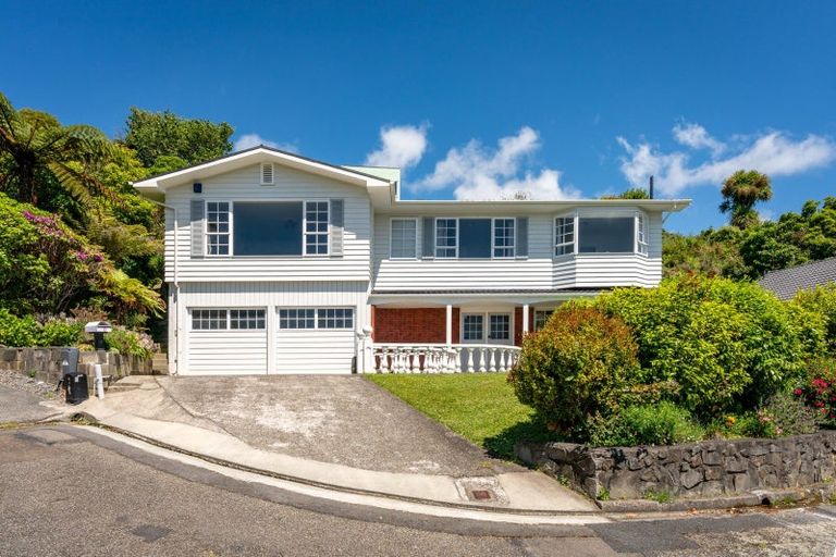 Photo of property in 8 Lethenty Way, Karori, Wellington, 6012