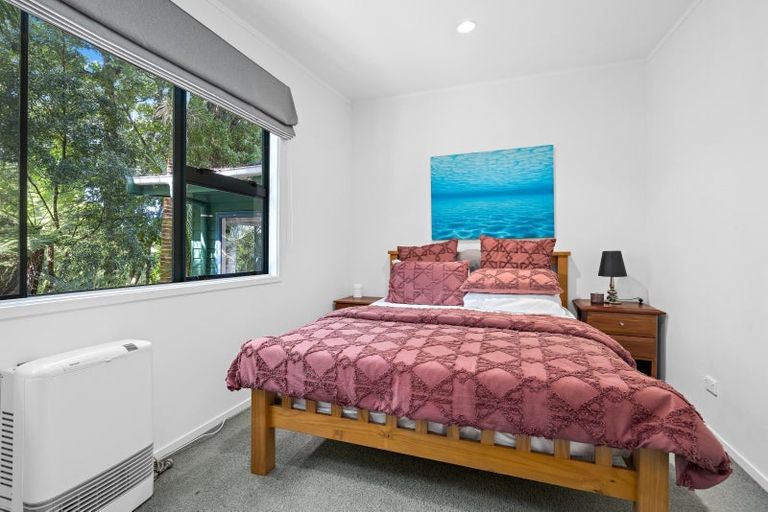 Photo of property in 12 Clinton Road, Tawharanui Peninsula, Warkworth, 0986