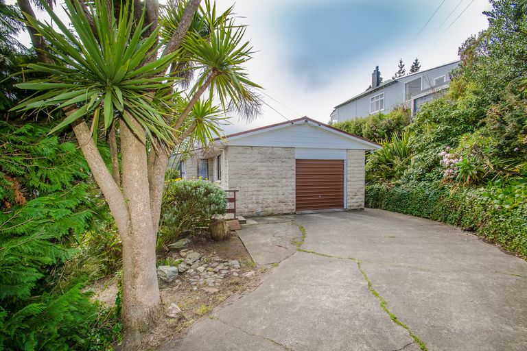 Photo of property in 6 Shanks Street, Green Island, Dunedin, 9018