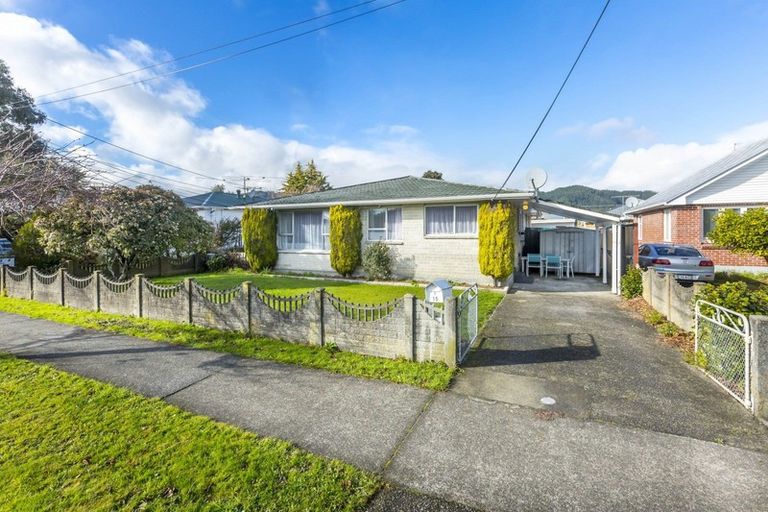 Photo of property in 1/35 Ararino Street, Trentham, Upper Hutt, 5018