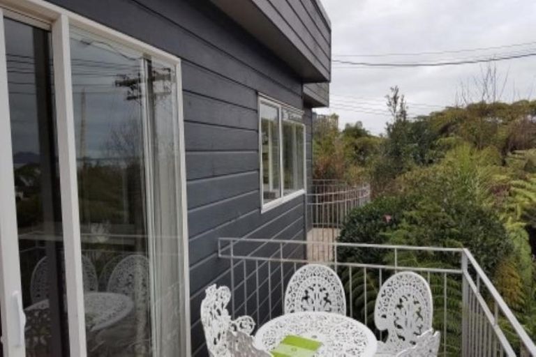 Photo of property in 10a Oban Road, Browns Bay, Auckland, 0630