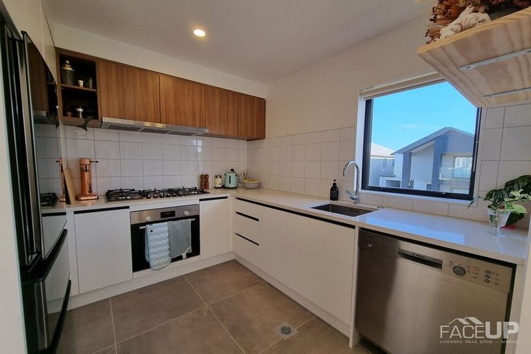 Photo of property in 20 Autumn Blaze Street, Hobsonville, Auckland, 0616