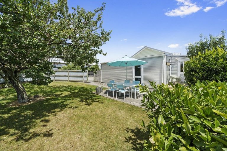 Photo of property in 41a Venice Street, Martinborough, 5711