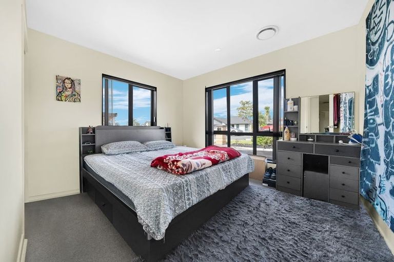 Photo of property in 2 Harry Richards Way, Pokeno, 2402