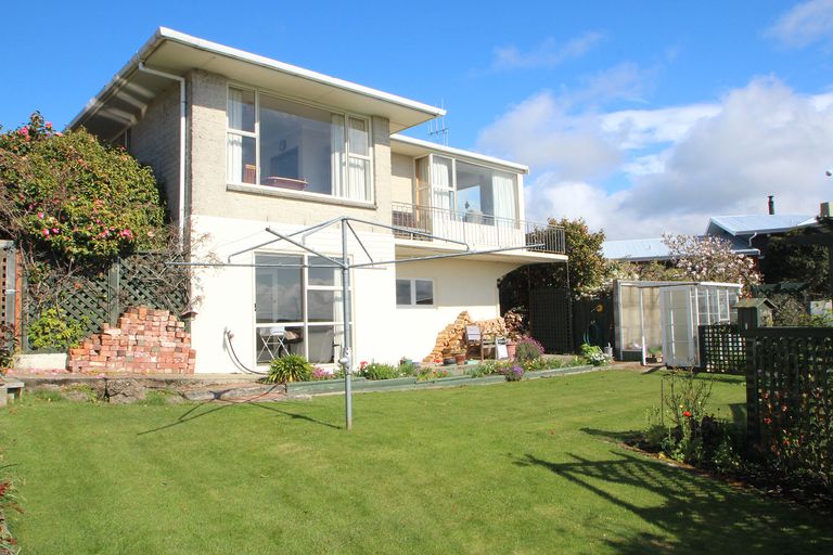 Photo of property in 20 Brinkburn Street, South Hill, Oamaru, 9400