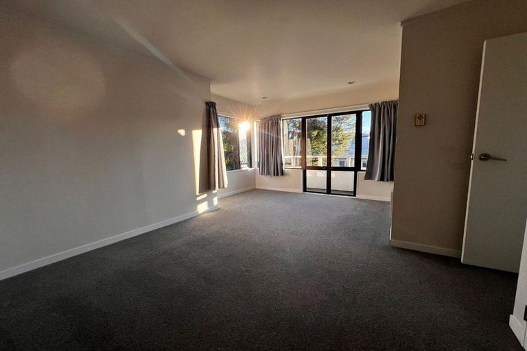 Photo of property in 3/15 Swanson Road, Henderson, Auckland, 0610