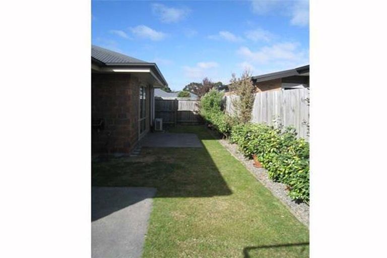 Photo of property in 16 Lindores Street, Addington, Christchurch, 8024