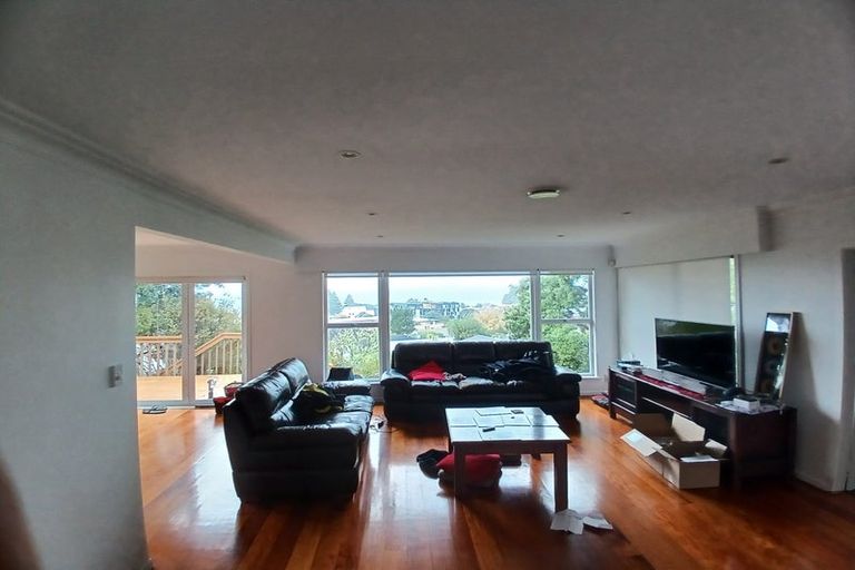Photo of property in 819 Beach Road, Browns Bay, Auckland, 0630