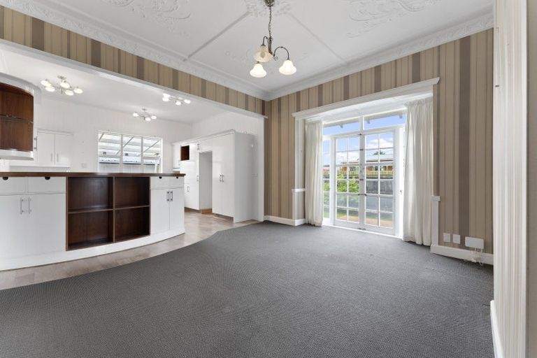 Photo of property in 2 Fagan Street, Sanson, 4817