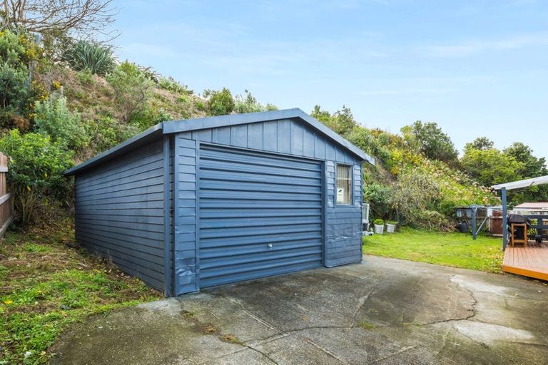 Photo of property in 30 Owhiti Street, Titahi Bay, Porirua, 5022