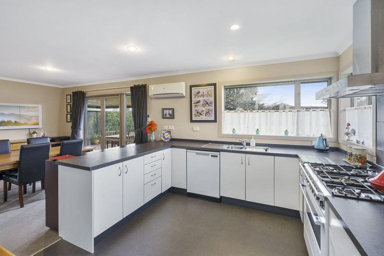 Photo of property in 12 Cherry Lane, Martinborough, 5711