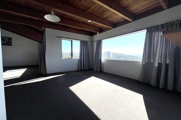 Photo of property in 8 Fillbridge Way, Karori, Wellington, 6012