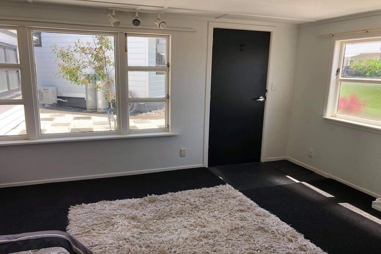 Photo of property in 24 Glasgow Street, Bell Block, New Plymouth, 4312