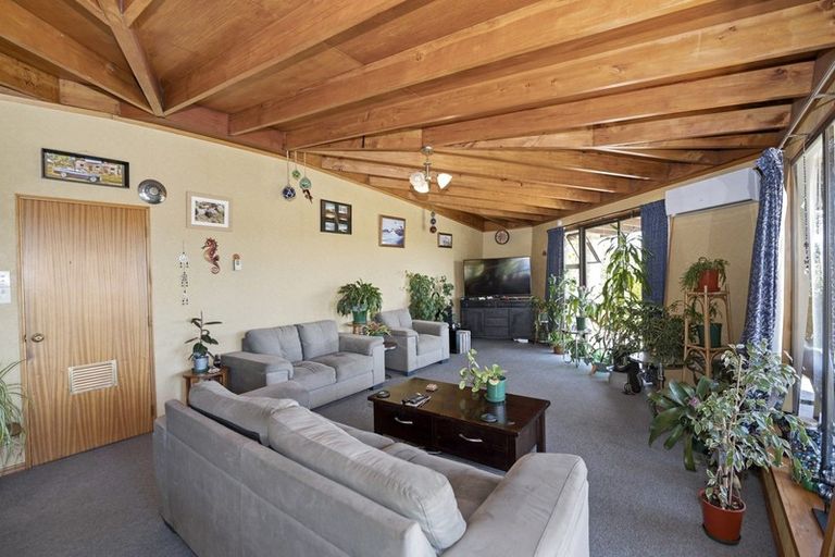 Photo of property in 17 Jarrow Street, Maheno, Oamaru, 9495