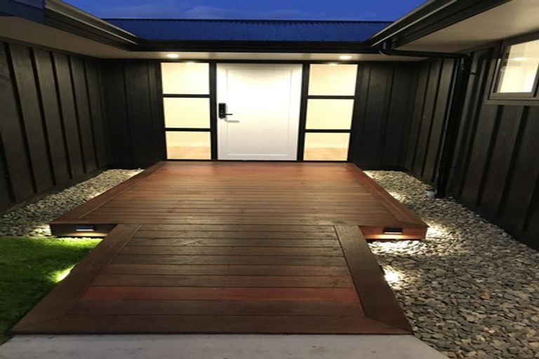 Photo of property in 11 Hamon Place, Pukehangi, Rotorua, 3015